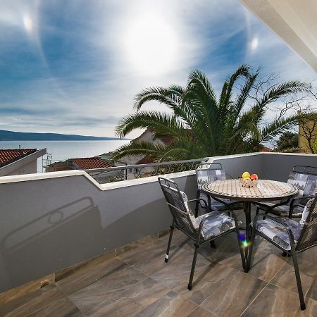 אומיס Cezar Luxury Apartment מראה חיצוני תמונה